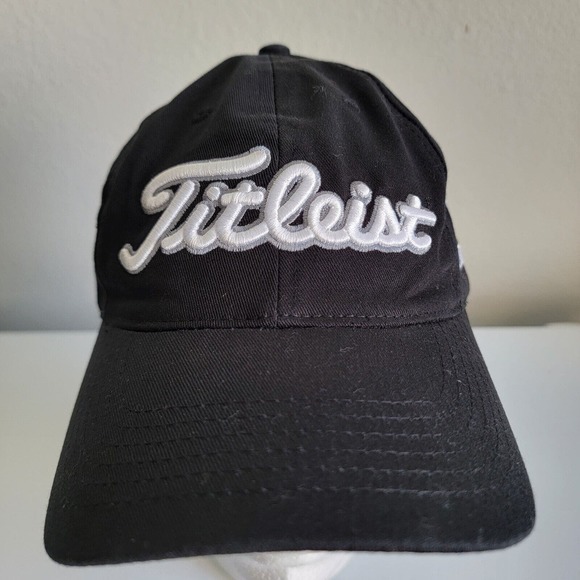 Titleist‎ FootJoy FJ Golf Strapback Hat Cap Logo Black Silver Adjustable Men - Picture 1 of 10